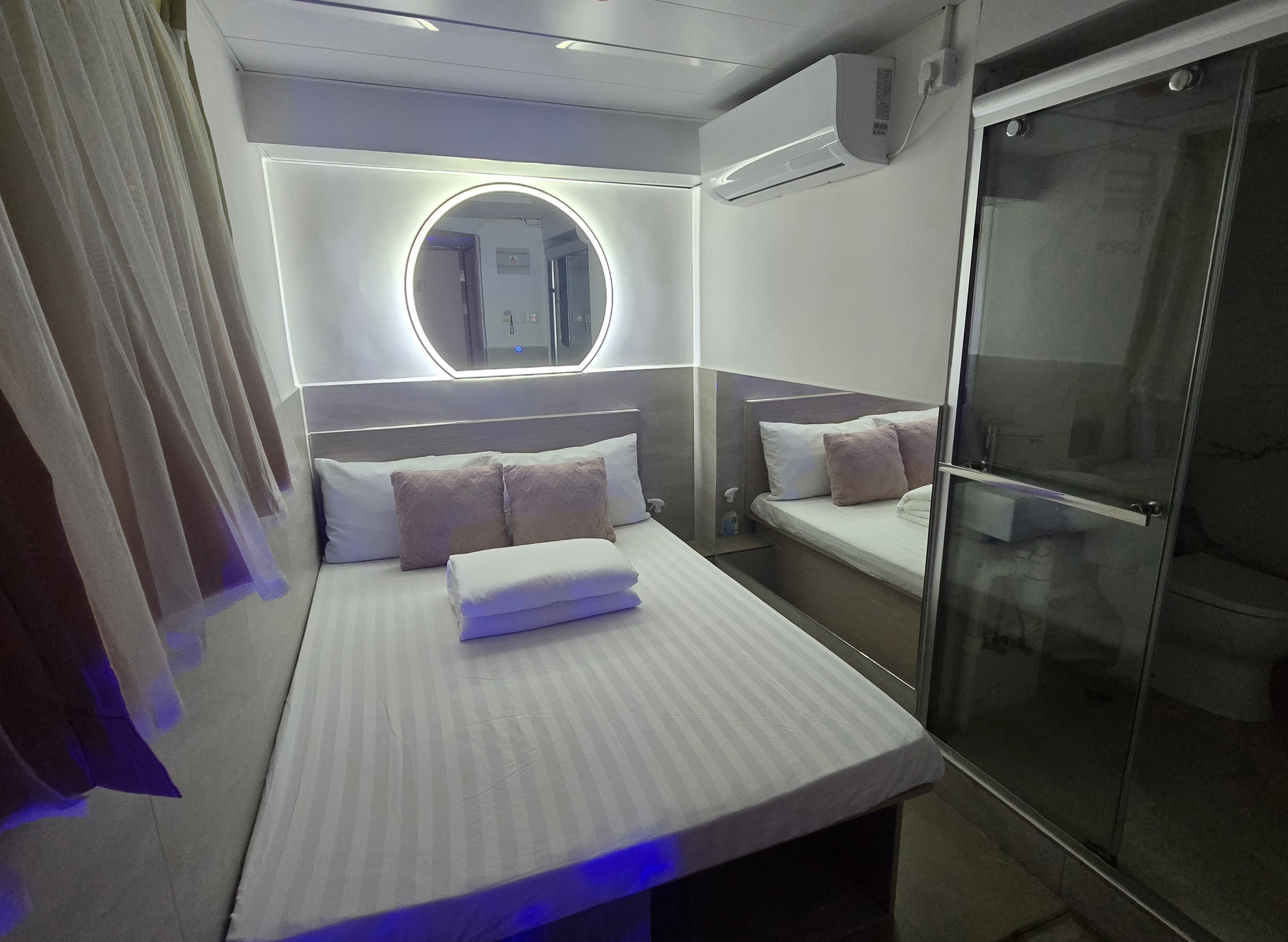 ROOM 5 側鏡大房